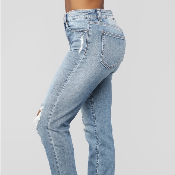 Tobi High Rise Mom Jeans - Picture 5 of 8